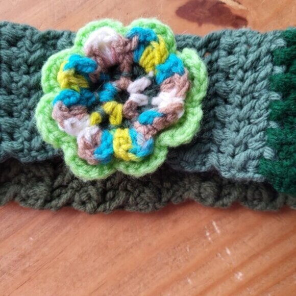 Handmade Crocheted Floral Headband Adult - Picture 4 of 5